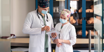 How to Get Your First UAE Healthcare Role Without 10 Years of Experience?